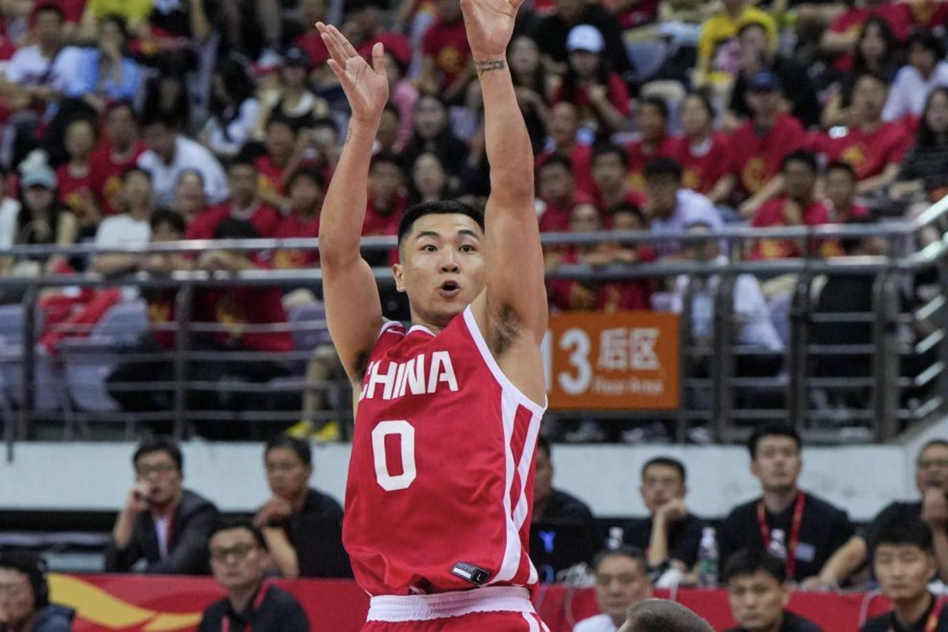 Bandao Sports-高诗岩：亚洲杯时努力弥补自己的短板，新赛季CBA会帮助年轻人成长