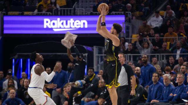 半岛体育-库里仅得24分也能率队赢球？勇士终于等到汤神回暖